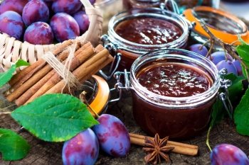 В каком виде лучше всего есть сливы?
